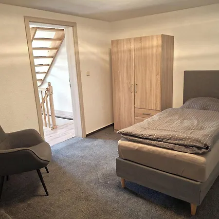 Apartment Großzügiges In Groß Rosenburg