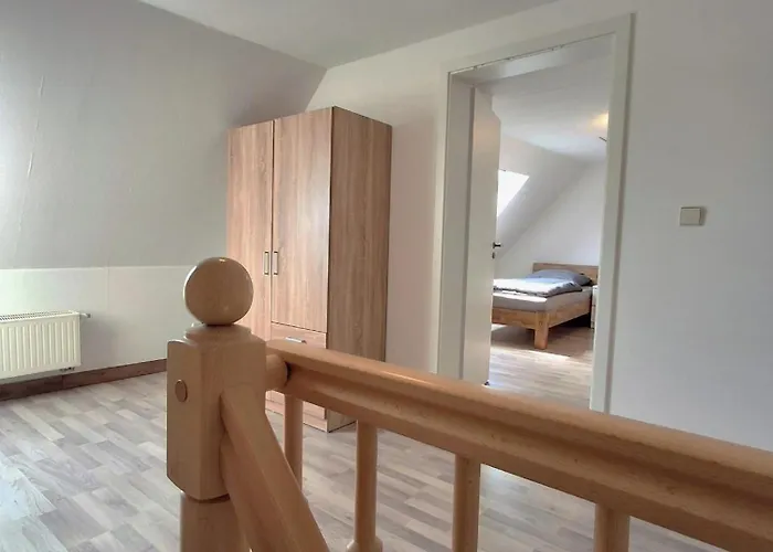 Apartment Großzügiges In Groß Rosenburg